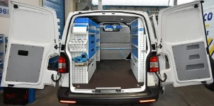 01_Transporter VW aménagé par Syncro pour installateur d’isolations thermo-acoustiques
