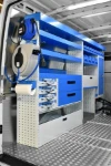 02_Tiroirs, rayonnages, armoire avec serrure sur Daily Iveco