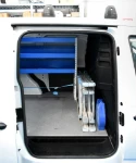 04_Solution sur mesure Syncro pour transport échelle dans l’espace de chargement de Caddy