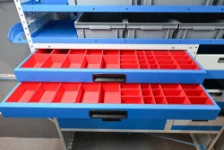 05_Tiroirs avec bacs en plastique pour fourgon pour un parfait rangement sur Ducato