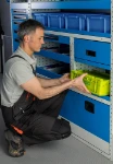 10_Étagère avec adaptateur pour valise