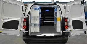 amenagement fourgon atelier CITROEN BERLINGO 2008 11a