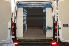 Amenagement vehicules commerciaux VOLKSWAGEN CRAFTER 2006 L1 H1 09a