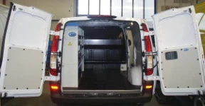 Amenagement vehicules utilitaires MERCEDES VITO 2004  L2 H1 03a
