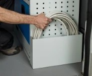 Poches latérales en aluminium pour fourgons