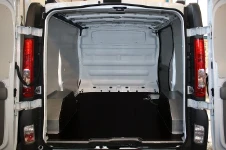 RENAULT TRAFIC 1999 L1 H1 01b