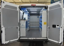 01_Citroën Jumper équipé pour la manutention de chariots élévateurs 