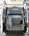 01_Fourgon Renault Trafic avec protections pour la carrosserie