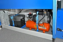 02_Logement pour Ecoflow Power Station sur l’aménagement Syncro pour Transporter