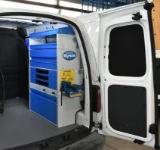 03_Porte-étau extractible pour petit fourgon