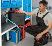 20_Système arrimage valises avec barre et sangles d’arrimage