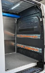 44_Paroi séparation cabine de Sprinter L2 H2 avec accessoires de blocage