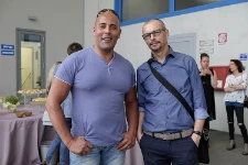 Adamo Comunello et un salarié à la fête