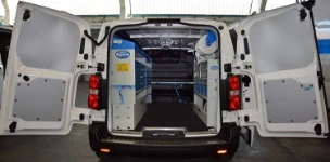 Aménagement Toyota Proace pour manutention machines