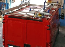 La solution professionnelle pour charger sur le toit du Daily