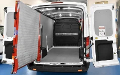 Rampe de chargement tournée dans Transit