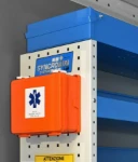 Valise premier secours installée dans le fourgon